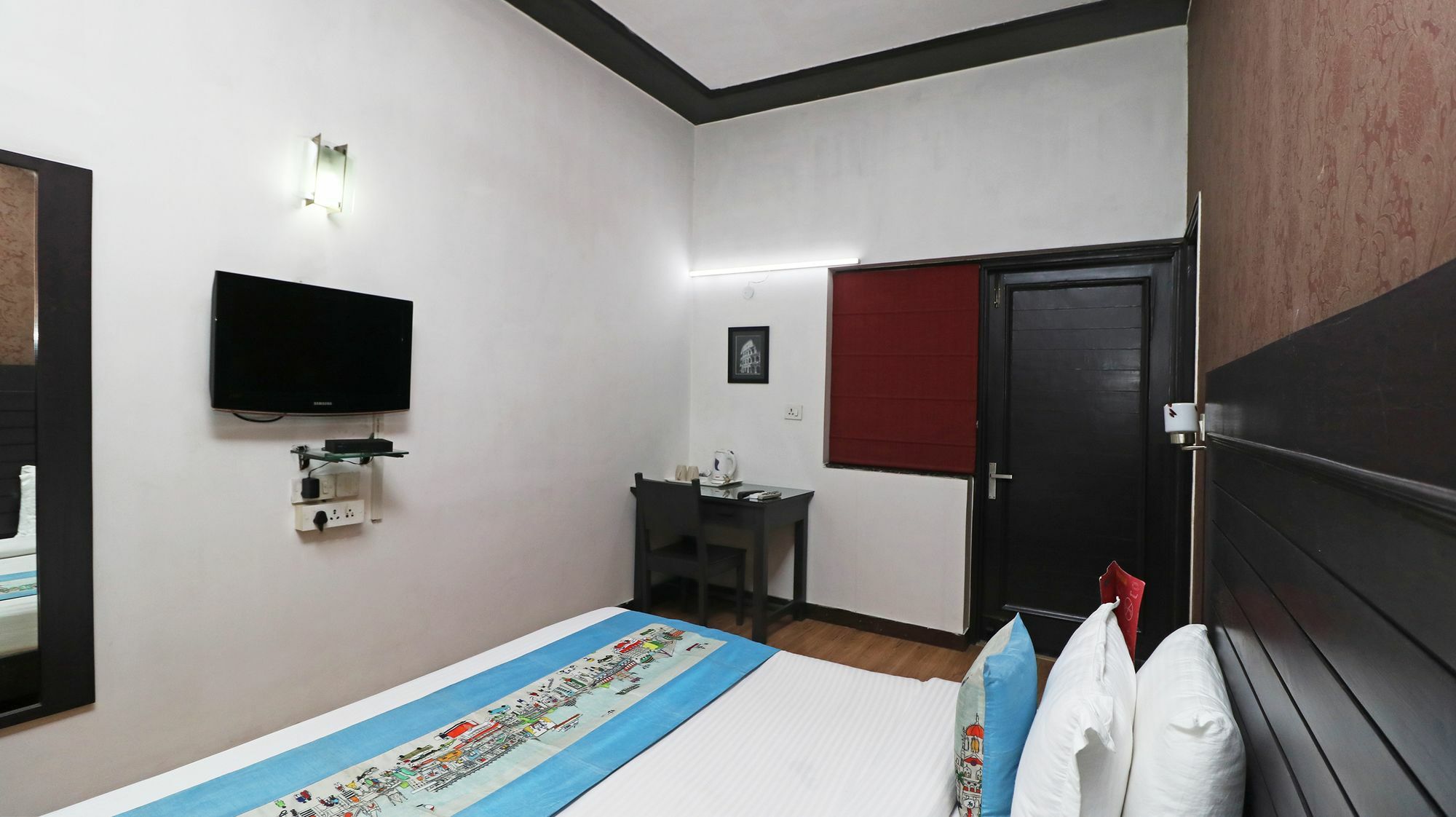 Hotel Chalet New Delhi Exterior photo